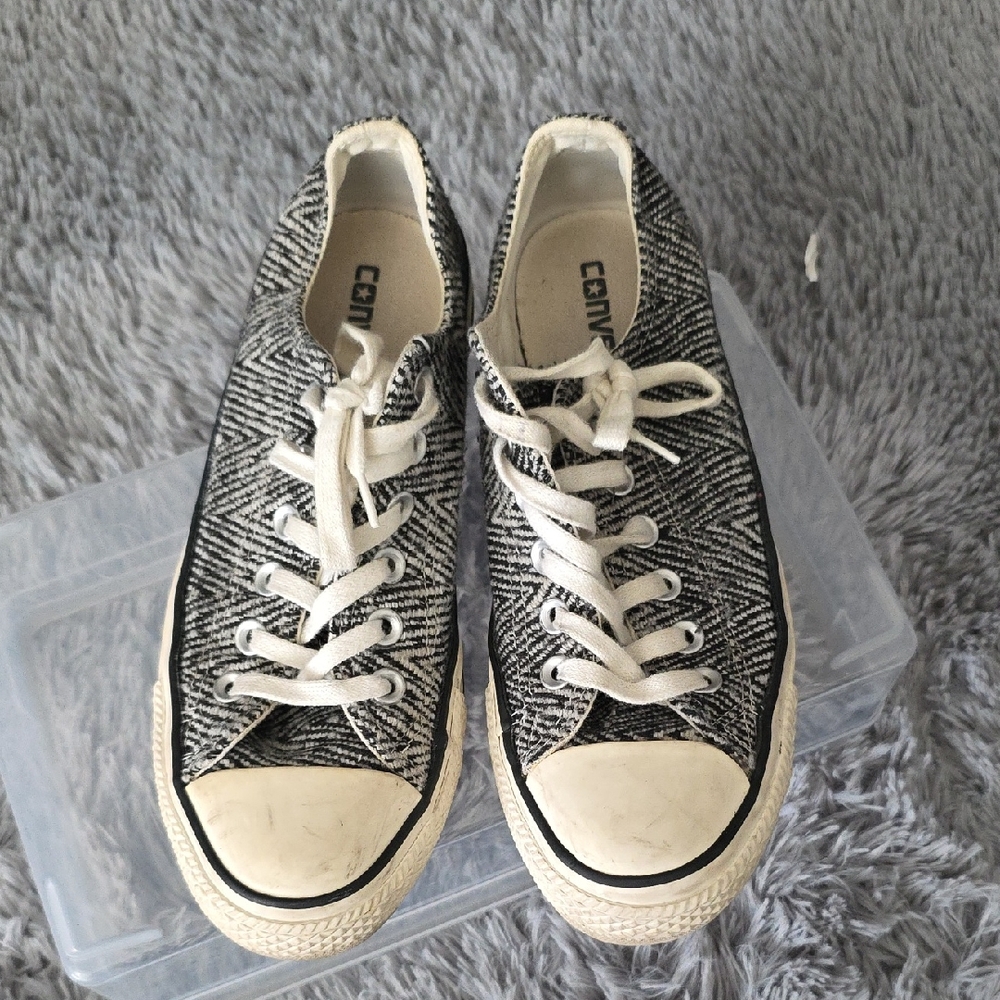 Converse Black and White Patterned Sneakers